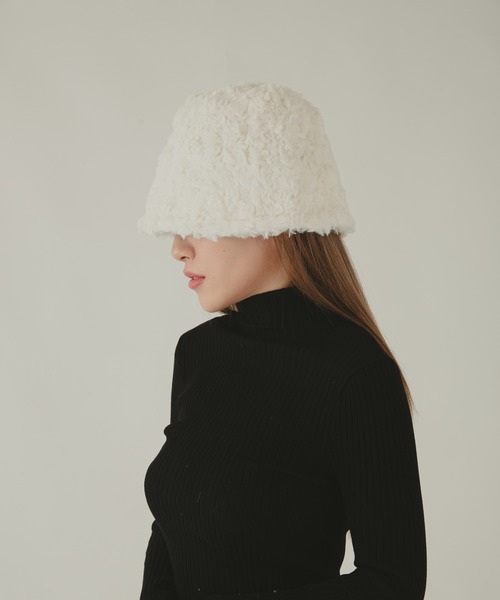 COLOR TOKYO ACCESSORIES(カラートウキョウアクセサリー)の「ファーボアバケットハット(ハット・レディース・ホワイト・FREE)」の5枚目の写真