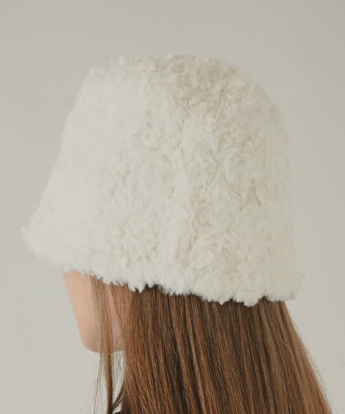COLOR TOKYO ACCESSORIES(カラートウキョウアクセサリー)の「ファーボアバケットハット(ハット・レディース・ホワイト・FREE)」の7枚目の写真