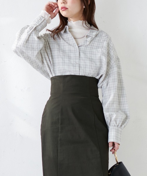 natural couture(ナチュラルクチュール)の「シアーネットメロウタートル(Tシャツ/カットソー・レディース・オフホワイト/ブラック/グリーン・FREE)」の6枚目の写真