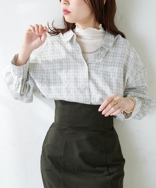 natural couture(ナチュラルクチュール)の「シアーネットメロウタートル(Tシャツ/カットソー・レディース・オフホワイト/ブラック/グリーン・FREE)」の4枚目の写真