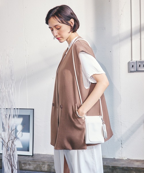 ECRIRE（エクリール）の「【TOMOコラボ】ノーカラーツイルジレベスト【セットアップ対応】（ベスト・レディース・ブラック/ベージュ/グレー/モカ・M/L）」の7枚目の写真