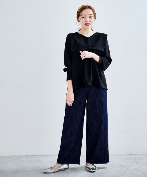 le.coeur blanc(ルクールブラン)の「デニムワイドクロップドパンツ(デニムパンツ・レディース・ネイビー/ブルー・38/36)」の20枚目の写真