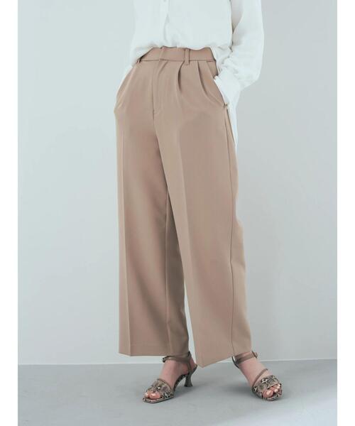 YECCA VECCA（イェッカヴェッカ）の「タックストレートパンツ（その他パンツ・レディース・グリーン・M）」の2枚目の写真