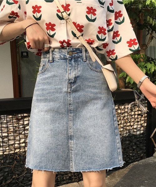 urge：（アージコロン ）の「【URGE：】ひざ丈 台形 デニムスカート（デニムスカート・レディース・ブラック/ブルー・SMALL/MEDIUM/LARGE/X-LARGE）」の7枚目の写真