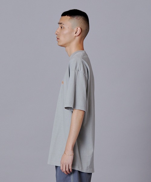 Penguin by Munsingwear(ペンギン バイ マンシングウェア)の「ペンギン バイ マンシングウェア ロサンゼルスアパレル BOGEY Tシャツ Los Angeles Apparel BOGEY T-SHIRT(Tシャツ/カットソー・メンズ・ホワイト/グレー・L/XL/M/S)」の4枚目の写真