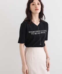 INDIVI | 【コットン100%】きれいめVネックロゴTシャツ(Tシャツ/カットソー)