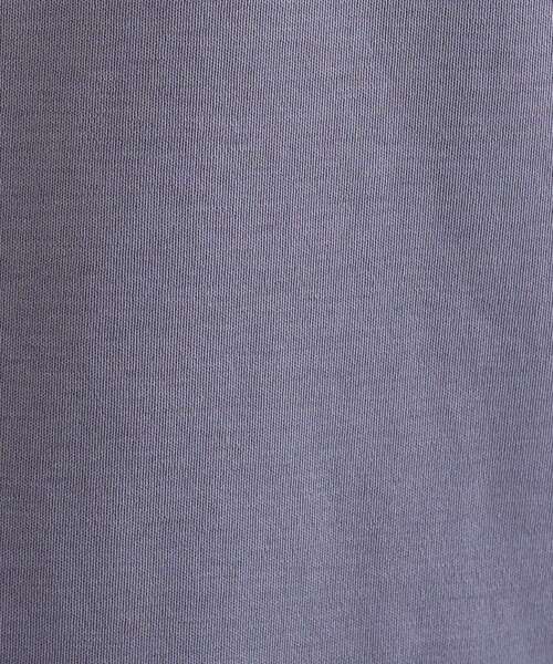 INDIVI(インディヴィ)の「◆【コットン100%】きれいめVネックロゴTシャツ(Tシャツ/カットソー・レディース・ホワイト/ブラック/ベビーピンク/パープル系4・38/34/05/15 /13/19)」の14枚目の写真