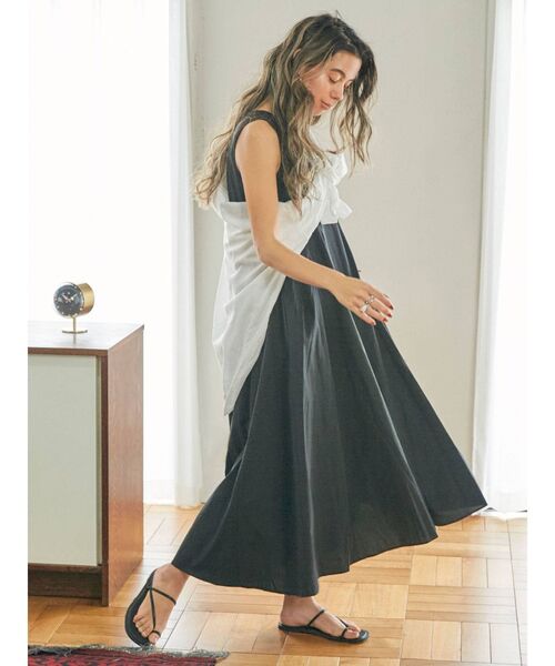 Ungrid（アングリッド）の「タックデザインフレアワンピース（ワンピース・レディース・ブラック/グリーン系その他/ベージュ・FREE）」の8枚目の写真