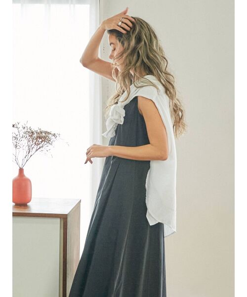 Ungrid（アングリッド）の「タックデザインフレアワンピース（ワンピース・レディース・ブラック/グリーン系その他/ベージュ・FREE）」の9枚目の写真