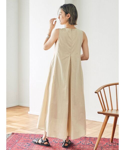 Ungrid（アングリッド）の「タックデザインフレアワンピース（ワンピース・レディース・ブラック/グリーン系その他/ベージュ・FREE）」の17枚目の写真