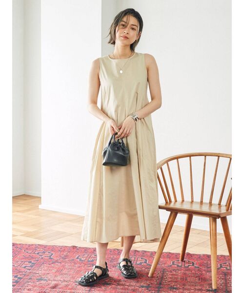 Ungrid（アングリッド）の「タックデザインフレアワンピース（ワンピース・レディース・ブラック/グリーン系その他/ベージュ・FREE）」の19枚目の写真