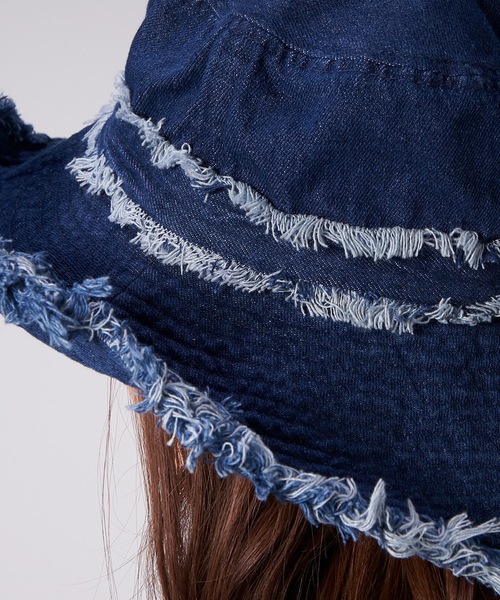 CECIL McBEE（セシルマクビー）の「【CECILMcBEE/セシルマクビー】ツバ広デニムハット  UPF50+（ハット・レディース・ネイビー/ブラック・FREE）」の13枚目の写真