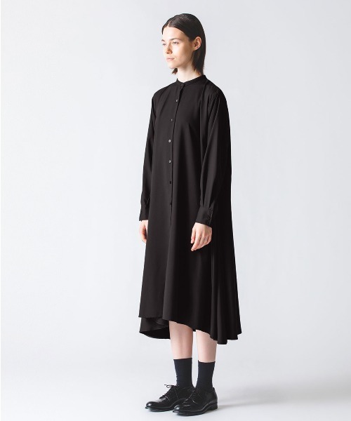 mizuiroind（ミズイロインド）の「mizuiro ind T／Rスタンドカラーフレアシャツワンピース（シャツワンピース・レディース・ブラック/サンドベージュ/ネイビー・FREE）」の9枚目の写真