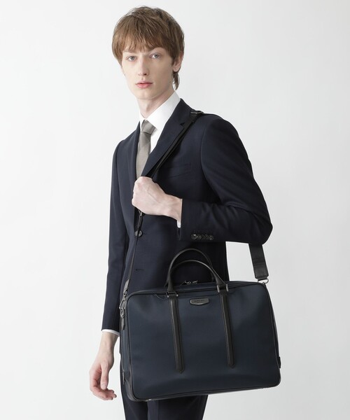 BLACK LABEL CRESTBRIDGE（ブラックレーベル・クレストブリッジ）の