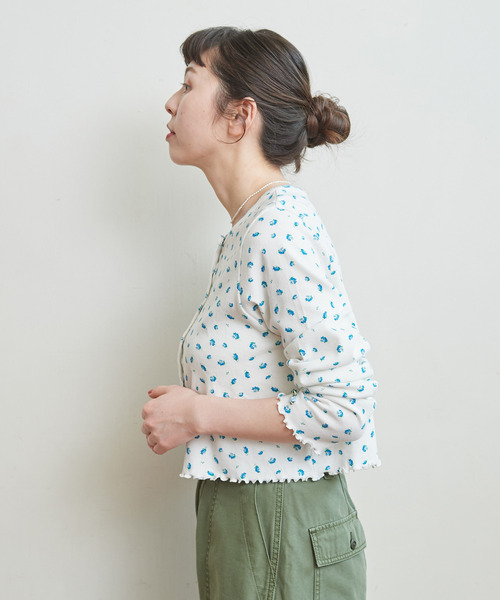 CHILD WOMAN（チャイルドウーマン）の「フライス小花プリント カーディガン（Tシャツ/カットソー・レディース・ブルー/アイボリー・FREE）」の21枚目の写真