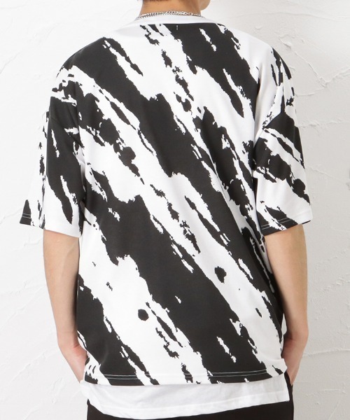 Mac-House(マックハウス)の「アクセサリー付き Tシャツ+タンクトップセットアンサンブル(Tシャツ/カットソー・メンズ・グレー/ホワイト/ベージュ・M/L)」の12枚目の写真