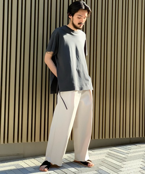 Toironier（トワロニエ）の「Toironier/トワロニエ/Slit Ｔ-shirt/スリットティーシャツ（Tシャツ/カットソー・メンズ・ホワイト/ブラック/グリーン/チャコール・FREE）」の13枚目の写真