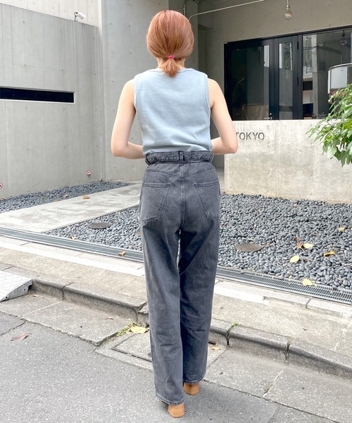 SHENERY（シーナリー）の「リブノースリーブコンパクトトップス（Tシャツ/カットソー・レディース・ブラック/ベージュ/ブルー/ボルドー・FREE）」の11枚目の写真