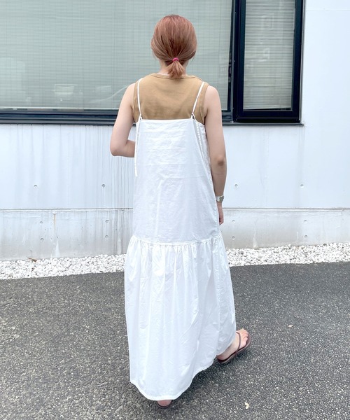 SHENERY（シーナリー）の「リブノースリーブコンパクトトップス（Tシャツ/カットソー・レディース・ブラック/ベージュ/ブルー/ボルドー・FREE）」の22枚目の写真