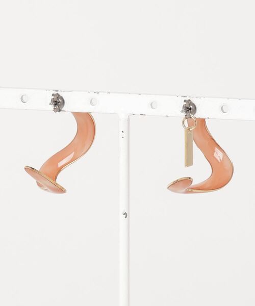 The Rule(ザルール)の「The Rule ザルール:Riviera hoop pierced earring:マーブル フープピアス(ピアス(両耳用)・レディース・ライトブルー/ベージュ/グレー/ピンク・FREE)」の14枚目の写真