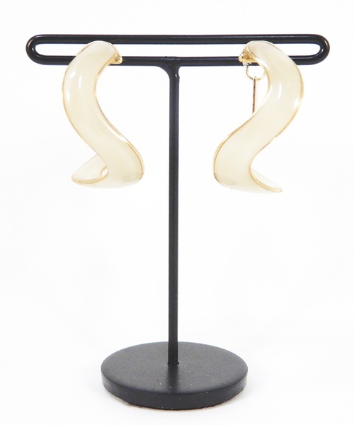 The Rule(ザルール)の「The Rule ザルール:Riviera hoop pierced earring:マーブル フープピアス(ピアス(両耳用)・レディース・ライトブルー/ベージュ/グレー/ピンク・FREE)」の8枚目の写真