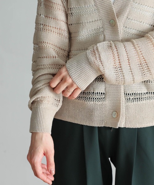 URBAN RESEARCH DOORS（アーバンリサーチドアーズ）の「透かし柄カーディガン（カーディガン/ボレロ・レディース・ブラック/ベージュ・MEDIUM）」の14枚目の写真