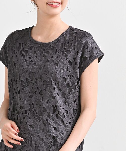 rps（アールピーエス）の「フラワーレースカットプルオーバー（Tシャツ/カットソー・レディース・チャコールグレー/ブラック/オフホワイト/ライトベージュ・M）」の17枚目の写真