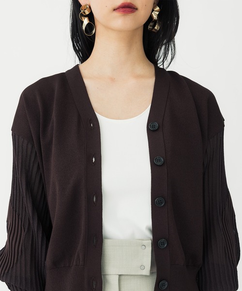 UNITED TOKYO（ユナイテッドトウキョウ）の「ウェーブデザインカーディガン（カーディガン/ボレロ・レディース・ブラック/ブラウン・FREE）」の10枚目の写真