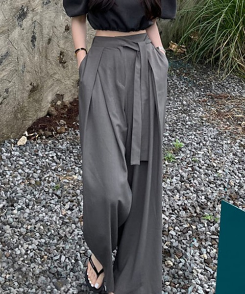 MANGROVE（マングローブ）の「ウエストリボンスラックスパンツ（スラックス・レディース・ブラック/グレー・MEDIUM/LARGE）」の2枚目の写真