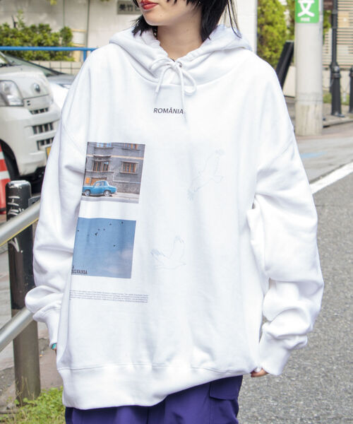 GLOSTER（グロスター）の「【GLOSTER/グロスター】TRIPPY グラフィックパーカーフォト ビッグシルエット（パーカー・メンズ・グレー/オフホワイト・M/L）」の2枚目の写真