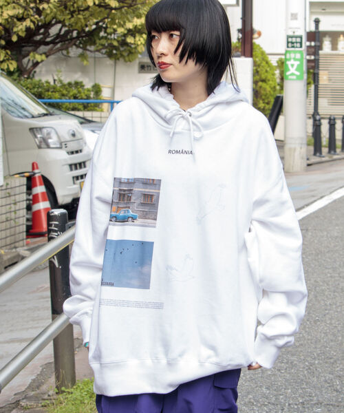 GLOSTER（グロスター）の「【GLOSTER/グロスター】TRIPPY グラフィックパーカーフォト ビッグシルエット（パーカー・メンズ・グレー/オフホワイト・M/L）」の19枚目の写真