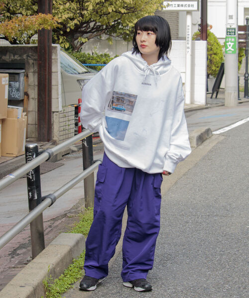 GLOSTER（グロスター）の「【GLOSTER/グロスター】TRIPPY グラフィックパーカーフォト ビッグシルエット（パーカー・メンズ・グレー/オフホワイト・M/L）」の13枚目の写真