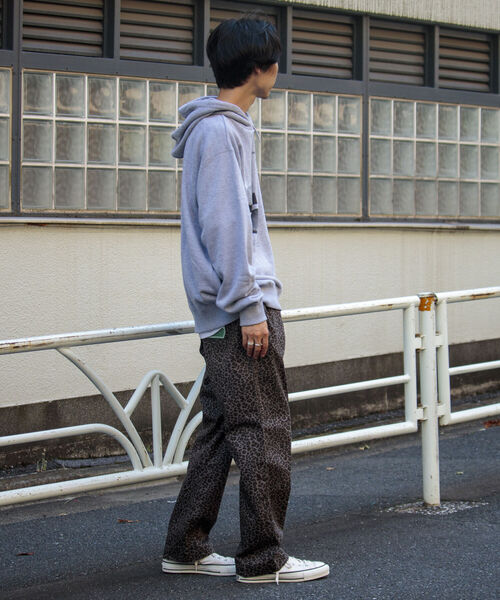 GLOSTER（グロスター）の「【GLOSTER/グロスター】TRIPPY グラフィックパーカーフォト ビッグシルエット（パーカー・メンズ・グレー/オフホワイト・M/L）」の15枚目の写真