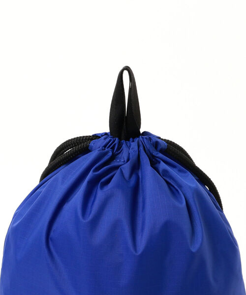 こども ビームス（コドモビームス）の「THE NORTH FACE / キッズ ナップサック ミニ（5L）（バックパック/リュック・キッズ・ブラック/ブルー・ONE SIZE）」の9枚目の写真