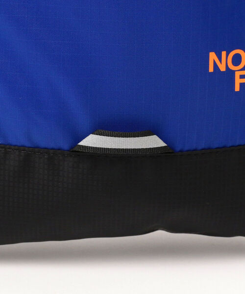 こども ビームス（コドモビームス）の「THE NORTH FACE / キッズ ナップサック ミニ（5L）（バックパック/リュック・キッズ・ブラック/ブルー・ONE SIZE）」の10枚目の写真