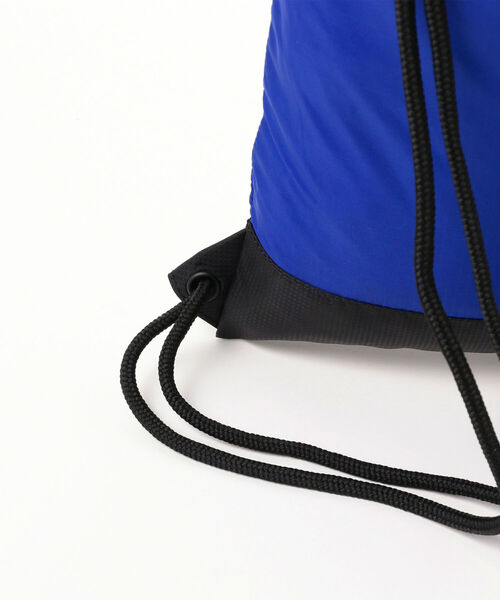 こども ビームス（コドモビームス）の「THE NORTH FACE / キッズ ナップサック ミニ（5L）（バックパック/リュック・キッズ・ブラック/ブルー・ONE SIZE）」の12枚目の写真