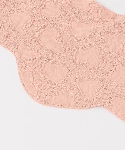 petit main(プティマイン)の「スカラップスタイ(スタイ/よだれかけ・キッズ・ライトピンク/オフホワイト/ネイビー・FREE)」の10枚目の写真