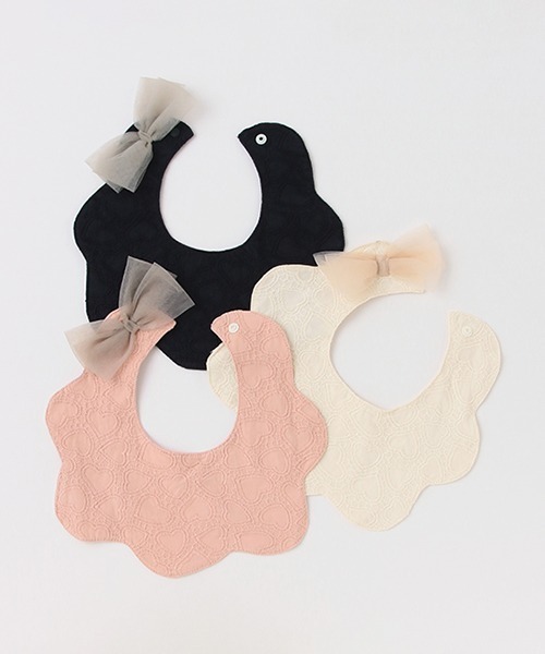 petit main(プティマイン)の「スカラップスタイ(スタイ/よだれかけ・キッズ・ライトピンク/オフホワイト/ネイビー・FREE)」の5枚目の写真