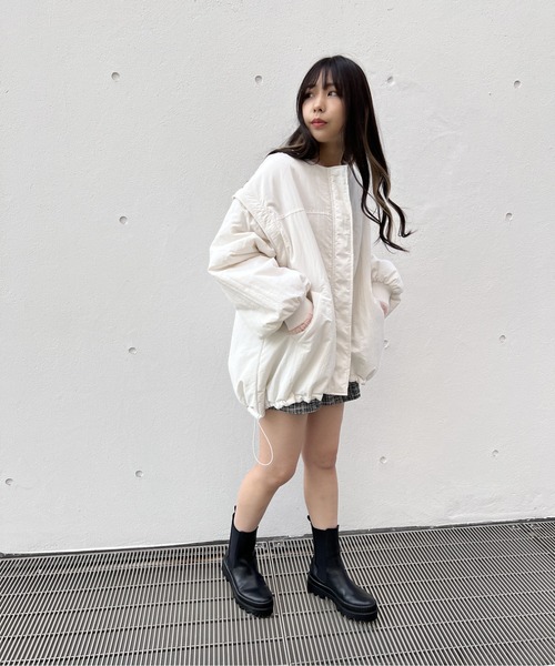 one way（ワンウェイ）の「マルチウェイ/スヌード付き/フェイクダウンコート（ダウンジャケット/コート・レディース・ホワイト/ブラック・FREE）」の8枚目の写真