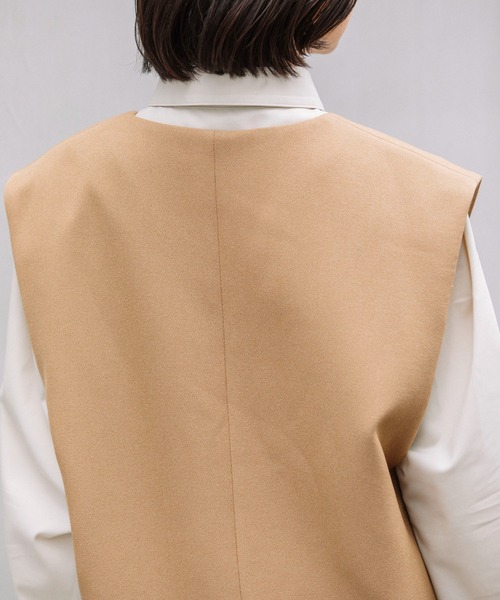 Munich（ミューニック）の「ナノヒーティングダブルクロスＶネックジレ（ベスト・レディース・ブラック/キャメル/グレイッシュベージュ・FREE）」の10枚目の写真