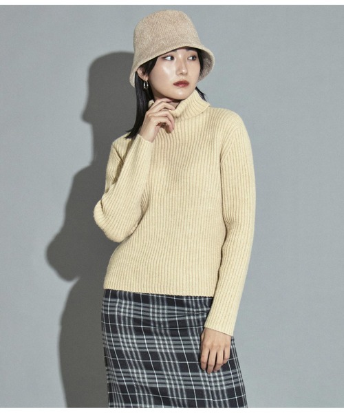 ANAP(アナップ)の「タートルネックリブトップスセーター(ニット/セーター・レディース・レッド/ブルー/ブラック/アイボリー・FREE)」の19枚目の写真