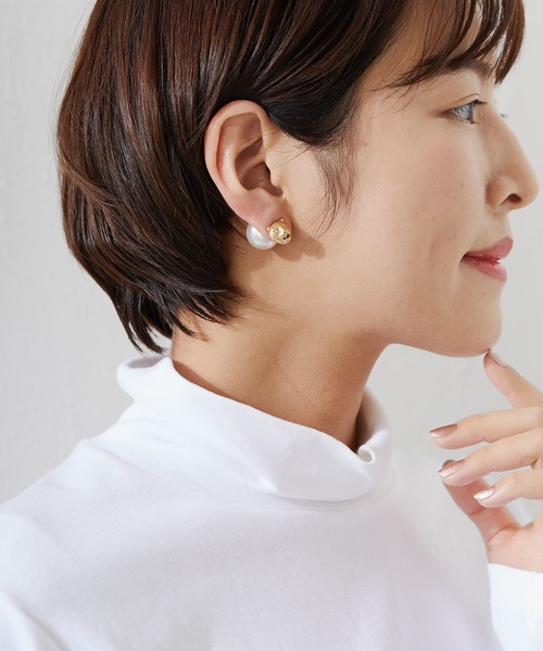 ear PAPILLONNER(イアパピヨネ)の「【WEB限定】アニマルボールキャッチピアス(ピアス(両耳用)・レディース・ダークグリーン/バイオレット/ホワイト/ホワイト系その他・FREE)」の11枚目の写真