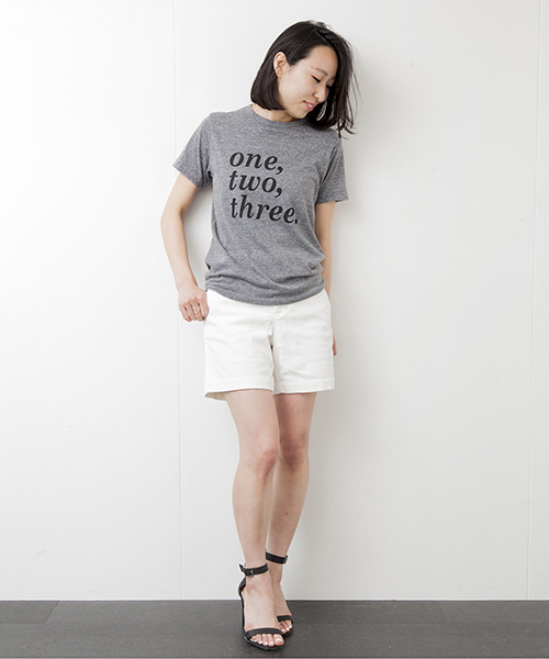 Demi-Luxe BEAMS（デミルクス ビームス）の「【GLOW7月号掲載】Demi-Luxe BEAMS / コーデュロイ ショートパンツ（その他パンツ・レディース・オフホワイト/グレー/ブルー・38/36）」の4枚目の写真