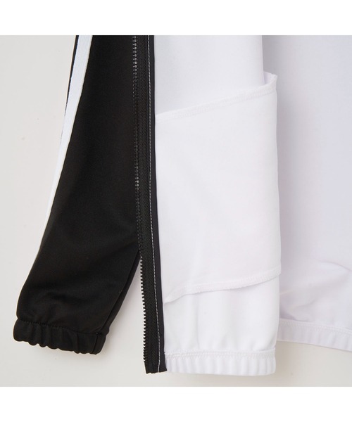 repipi armario(レピピ アルマリオ)の「repipi armario/レピピアルマリオ キッズ 切替 ライン ジップアップ ハイネック ジャージ スポーツウェア(ブルゾン・キッズ・ブラック/ミント/ピンク/サックスブルー・150cm/160cm/140cm/170cm)」の9枚目の写真