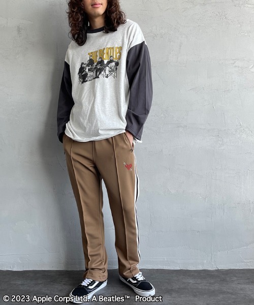 The Beatles（ザビートルズ）の「【WEB限定】[THE BEATLES/ザ ビートルズ] 配色デザイン フォトプリントロンT（Tシャツ/カットソー・レディース・チャコールグレー/ライトグレー・M/L/XL）」の10枚目の写真