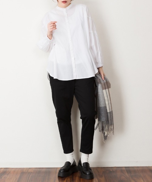 atONE(アットワン)の「atONE 【快適ストレッチ】ウエストゴムルーズテーパードパンツ(その他パンツ・レディース・ベージュ/カーキ/ブラック/ネイビー/ブルー・M/3L/LL/4L/L)」の9枚目の写真
