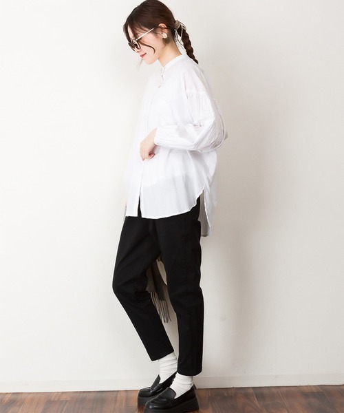 atONE(アットワン)の「atONE 【快適ストレッチ】ウエストゴムルーズテーパードパンツ(その他パンツ・レディース・ベージュ/カーキ/ブラック/ネイビー/ブルー・M/3L/LL/4L/L)」の10枚目の写真