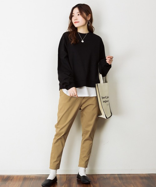 atONE(アットワン)の「atONE 【快適ストレッチ】ウエストゴムルーズテーパードパンツ(その他パンツ・レディース・ベージュ/カーキ/ブラック/ネイビー/ブルー・M/3L/LL/4L/L)」の16枚目の写真