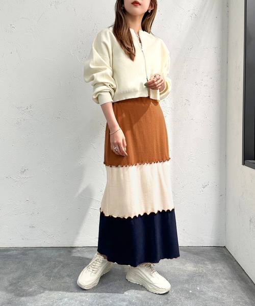 apres jour mignon(アプレジュールミニョン)の「切り替えメロースカート【ZOZOTOWN限定アイテム】(スカート・レディース・グリーン系その他/ブルー系その他/オレンジ系その他・X-LARGE/MEDIUM/SMALL)」の21枚目の写真
