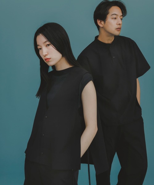 Uiscel（ユイセル）の「Uiscel　4WAYストレッチベストセットアップ（ベスト・レディース・ブラック/カーキ・SMALL/MEDIUM）」の5枚目の写真